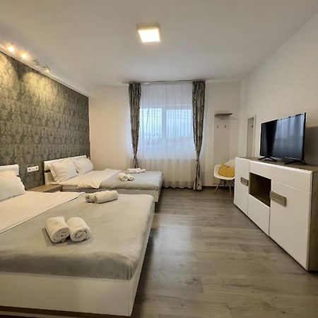 Salt Mine Retreat - Free Parking Apartment Turda Bagian luar foto